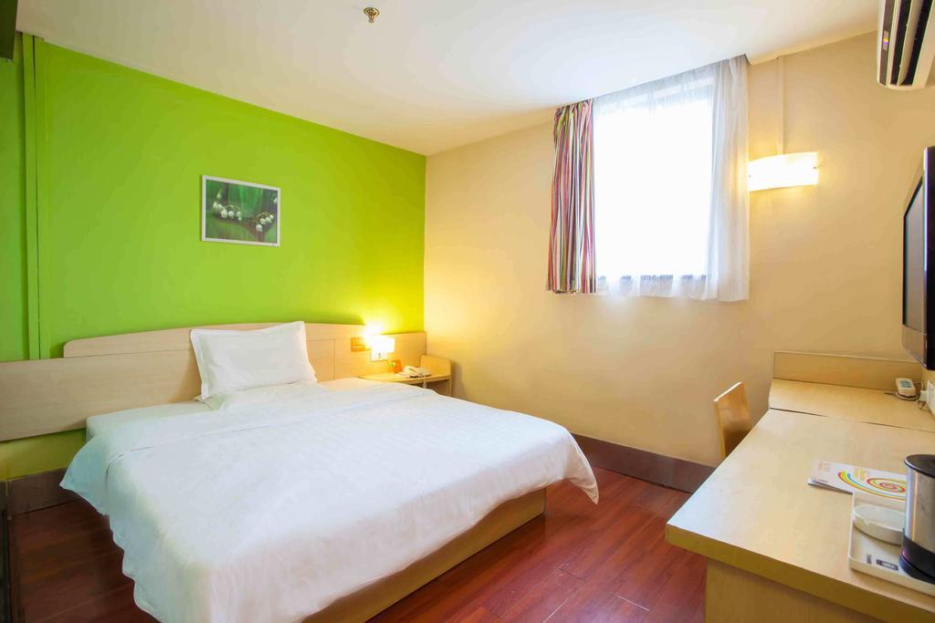 7Days Inn Chongqing Daxigou Renhe Street الغرفة الصورة