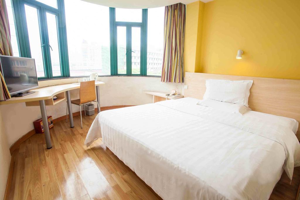 7Days Inn Chongqing Daxigou Renhe Street المظهر الخارجي الصورة